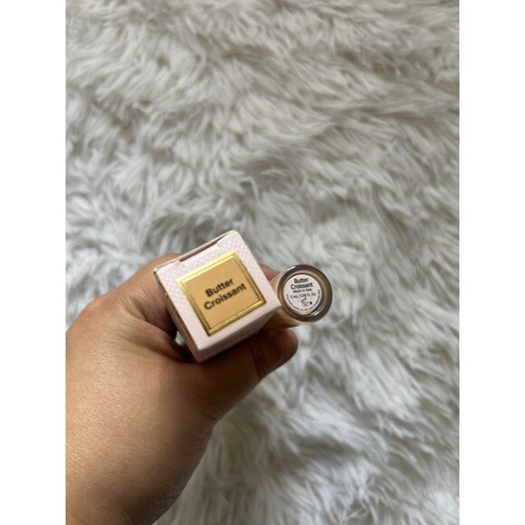 New TOO FACED Butter Croissant Born this way Ethereal Light Illuminating - Picture 3 of 4